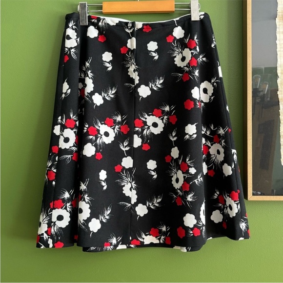 Floral Black and Red Jacket and Skirt Set - Picture 5 of 8